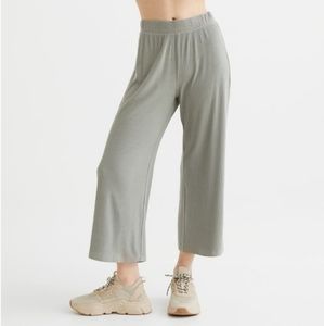 H&M Green Ribbed Pants